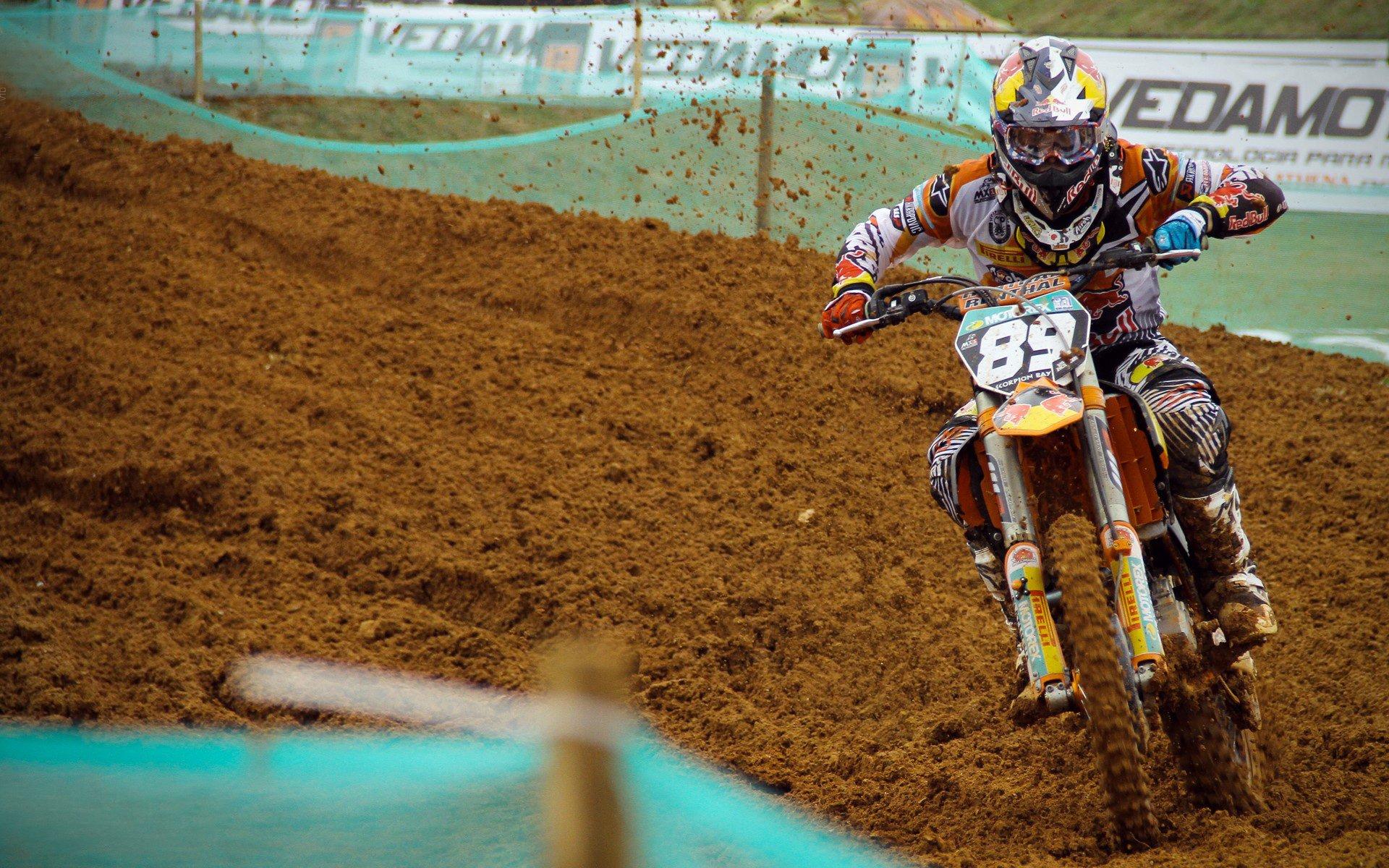 湖人自媒体聚焦，东契奇喜迎次女诞生，球场内外展现温情父爱